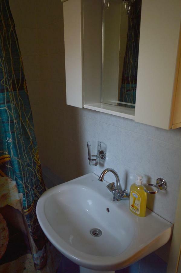 Roula'S Apartment 1 干尼亞 外观 照片